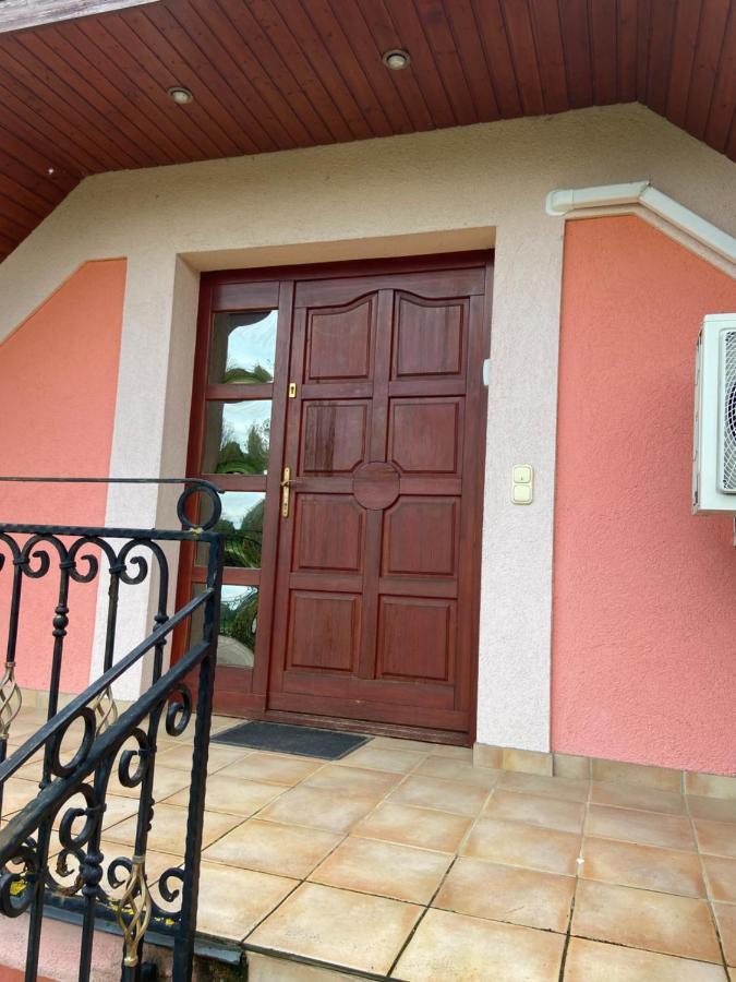 Apartment Roman Villa Heviz Bagian luar foto