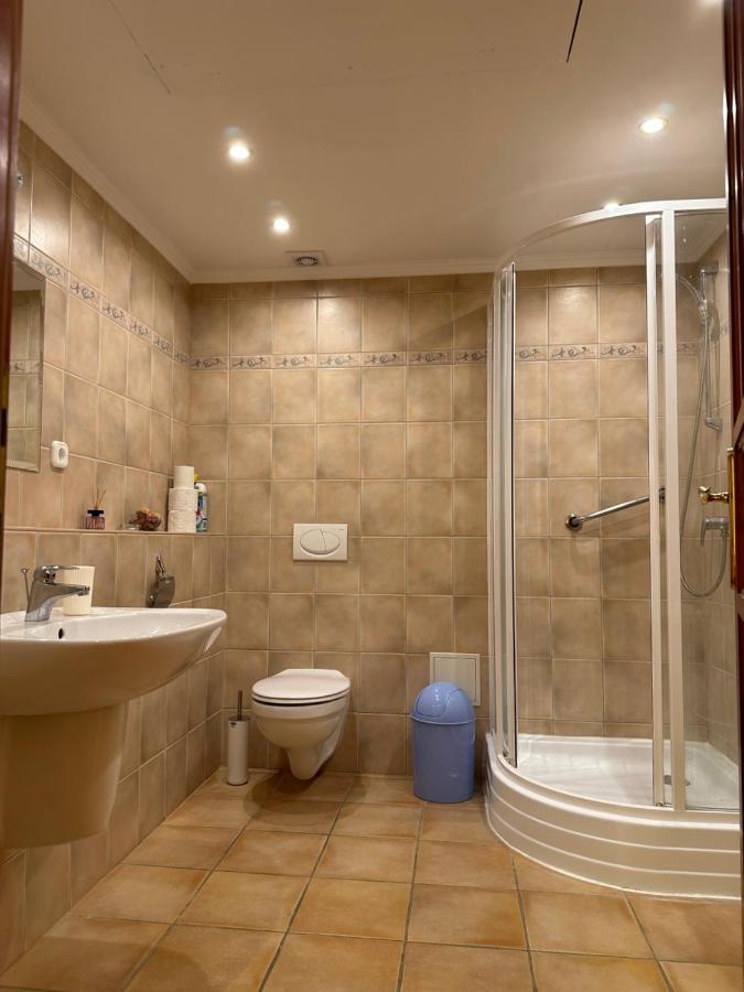 Apartment Roman Villa Heviz Bagian luar foto